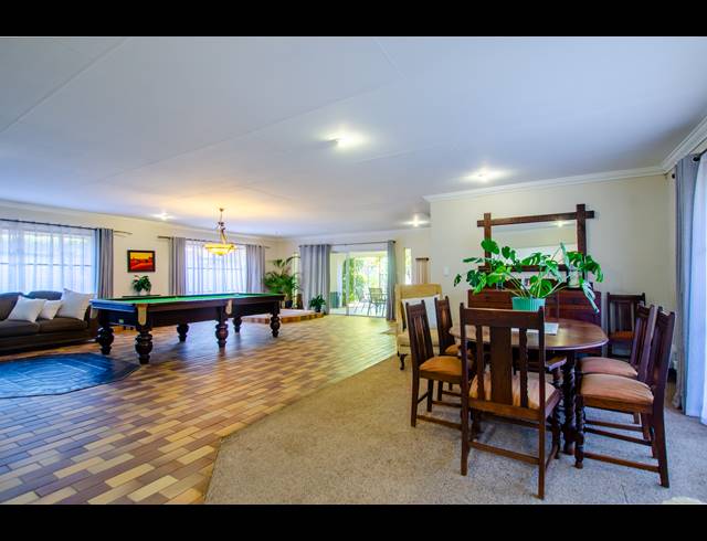 6 BEDROOM FREESTANDING FOR SALE IN WINGATE PARK